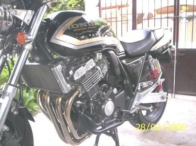 pic Honda CB400 Superfour