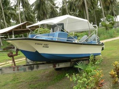 pic 16 ' Fiberglas Boat For Sale