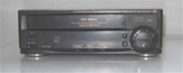 pic Sony SLV-XF240 VHS Recorder