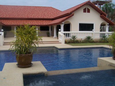 pic Giant family home