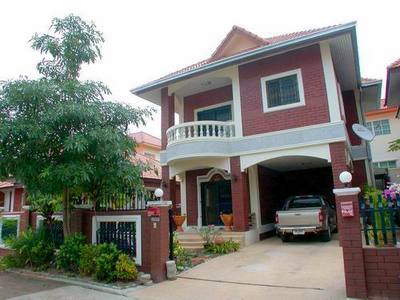 pic Detached Two Storey House