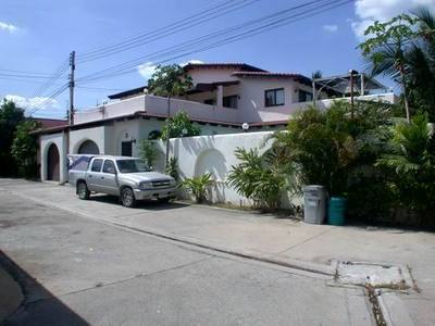 pic Detached Mediterranean Villa