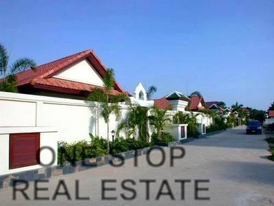 pic Luxury Beach Front Villas