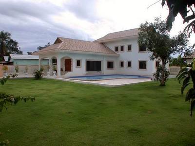 pic Detached Villa