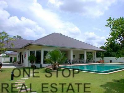 pic Luxury Detached Villa