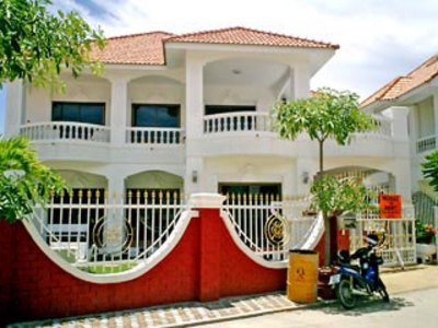 pic 2-Storey Central  Pattaya  House
