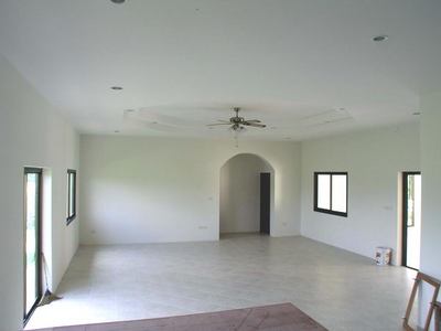 pic  Quality Home Located In Rural Setting