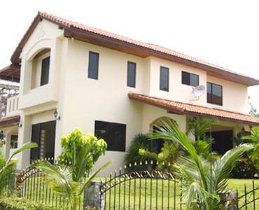 pic Luxury House with fitness center