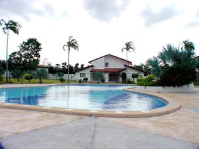 pic Spacious condo