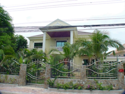 pic Detached House 	In Pratumank