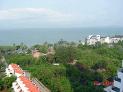 pic Very well priced four bedroom condo