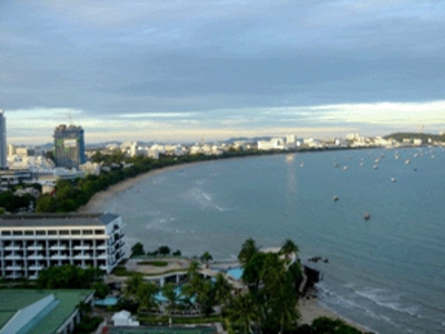 pic Luxury Beachfront Condominium
