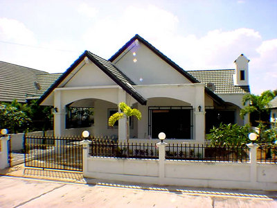 pic Detached single storey house
