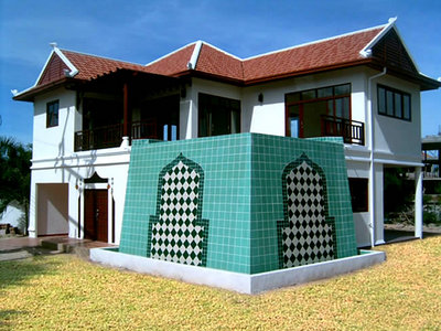 pic Two storey house, internal size 260 m sq