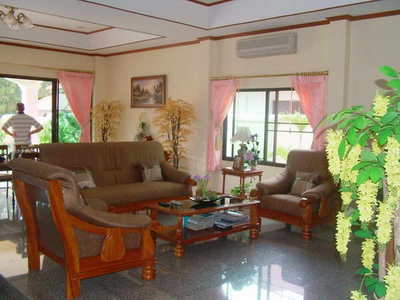 pic Home Size 220 Sqm in east pattaya