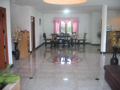 pic Two story spacious home in East Pattaya 