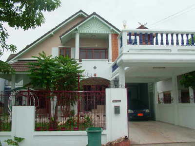 pic Land Size  280 Sqm House For Rent 