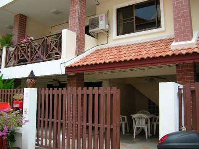 pic 3 Storey Town House