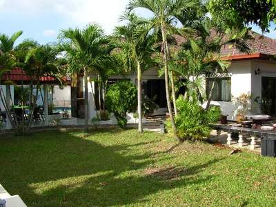 pic Nice bungalow, private swimming pool