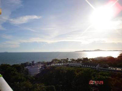 pic Studio Condominium close to the beach