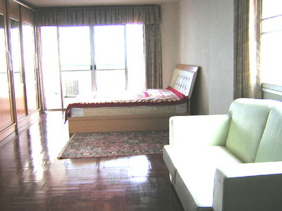 pic A spacious 83 sqm. condominium