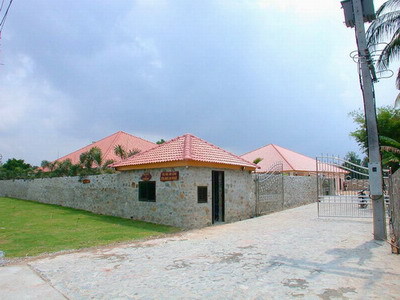 pic Exclusive 7 house community 