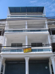 pic Newly renovated shophouse in Jomtien