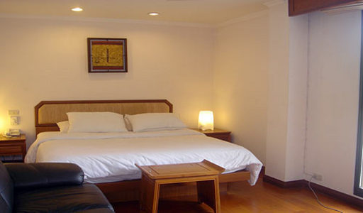 pic 3 Bedroom Condo : The Monte Carlo