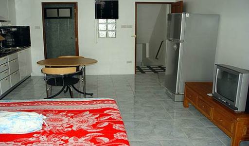 pic Chevin Gym (Soi Day Night)  (42 Sq.m) 