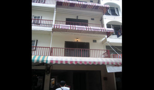 pic Thappraya Road Four storey unit