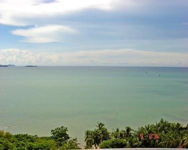 pic Private beach at royal cliff 