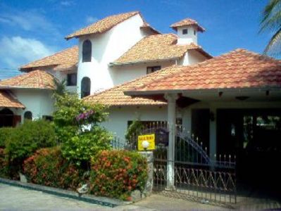 pic Double storey house in East Pattaya