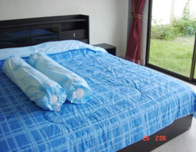 pic Pratamnuk road soi 5 condo for rent