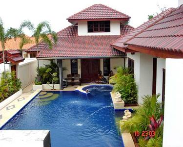 pic House With Pool. Plot Of 120sg.Wah