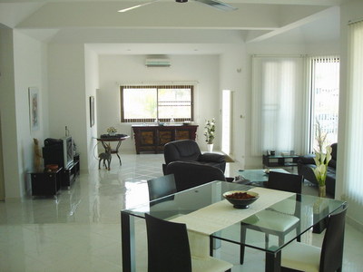 pic Stylish modern House!