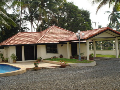 pic Large villa with separate guesthouse