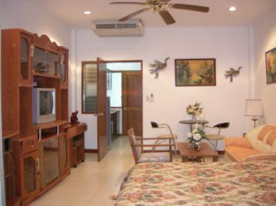 pic Open plan studio in popular Jomtien 