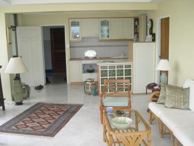 pic A light and airy corner unit