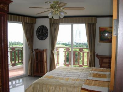 pic An opportunity  in Royal Hill resort