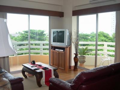 pic A 3rd floor apartment located  Jomtien