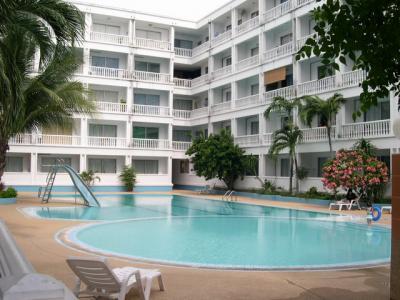 pic A good size apartment!