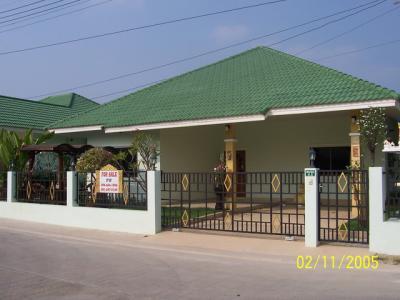 pic A nice detached bungalow