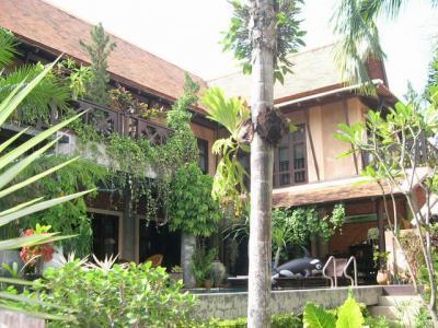 pic A ThaiBali style house with plenty