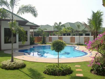 pic Very spacious , well presented bungalow