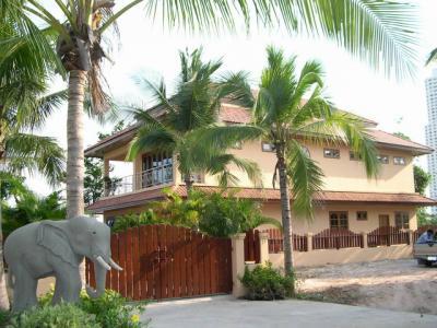 pic Two storey Thai Bali style home