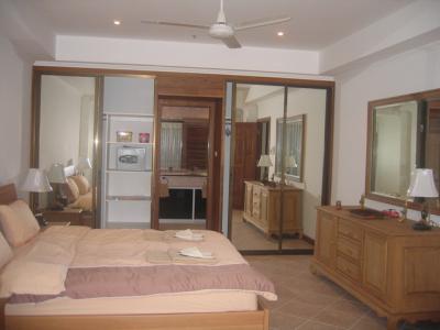 pic A well presented apartment on mid floor