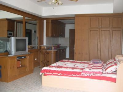 pic A choice of two identical units