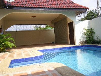 pic Bungalow with private pool.