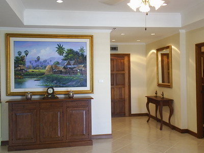 pic Three Bedrooms Apartment for Sale.