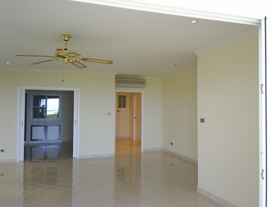 pic Brand New Condo.